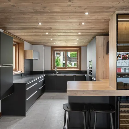 Chalet De Luxe A 2 Pas Des Pistes Avec Piscine, Sauna Et Salle De Sport - Fr-1-569-134 Megeve
